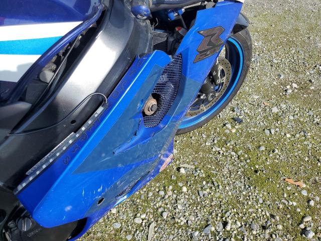 JS1GN7CA252108686 - 2005 SUZUKI GSX-R600 K BLUE photo 9