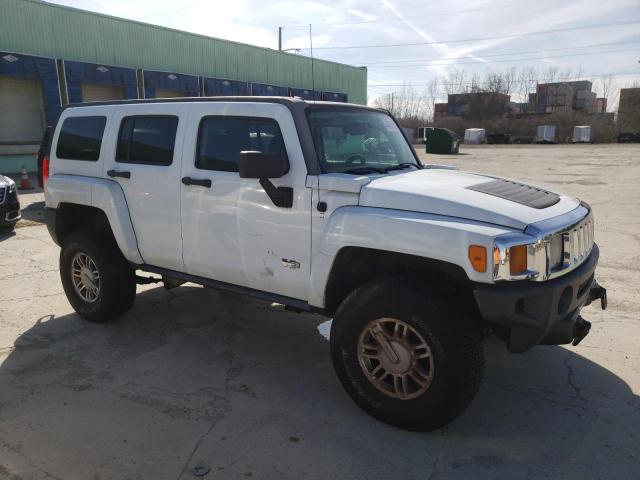 5GTDN13E278219269 - 2007 HUMMER H3 WHITE photo 4