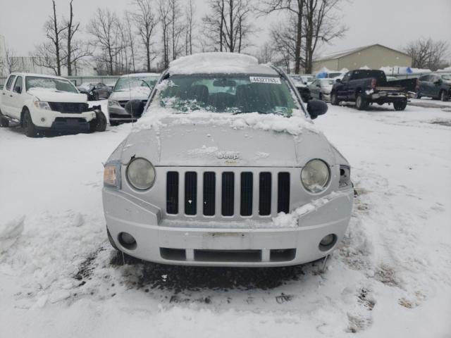 1J8FT47W07D370573 - 2007 JEEP COMPASS SILVER photo 5