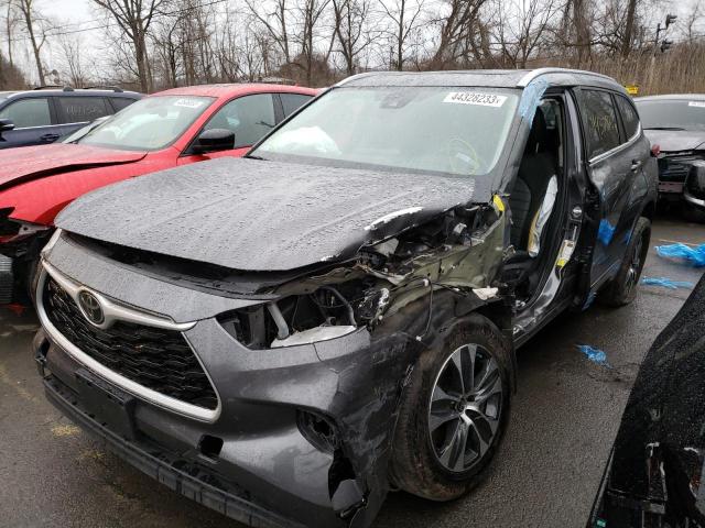5TDHZRBH0MS540273 - 2021 TOYOTA HIGHLANDER XLE GRAY photo 1