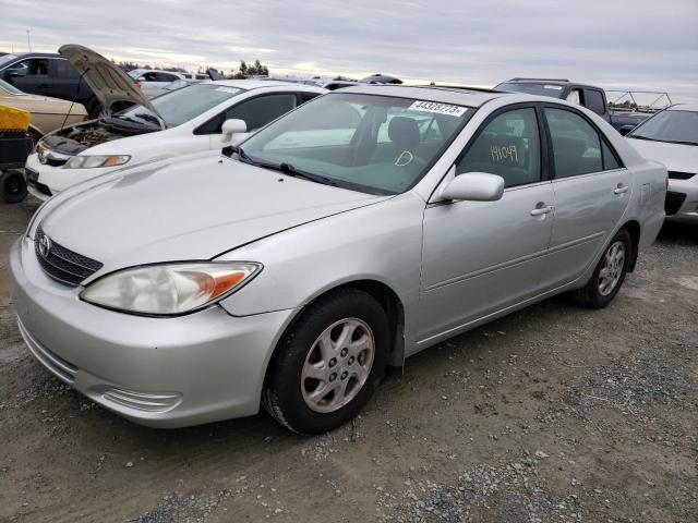 JTDBE32K930171229 - 2003 TOYOTA CAMRY LE SILVER photo 1