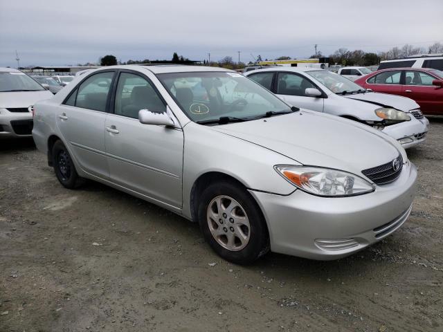 JTDBE32K930171229 - 2003 TOYOTA CAMRY LE SILVER photo 4