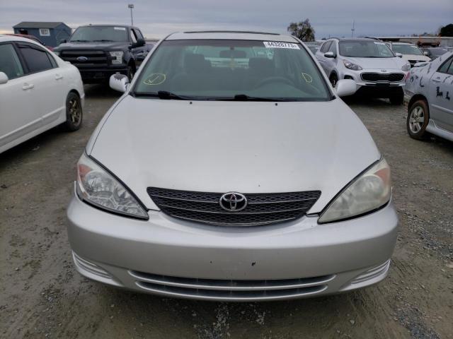 JTDBE32K930171229 - 2003 TOYOTA CAMRY LE SILVER photo 5
