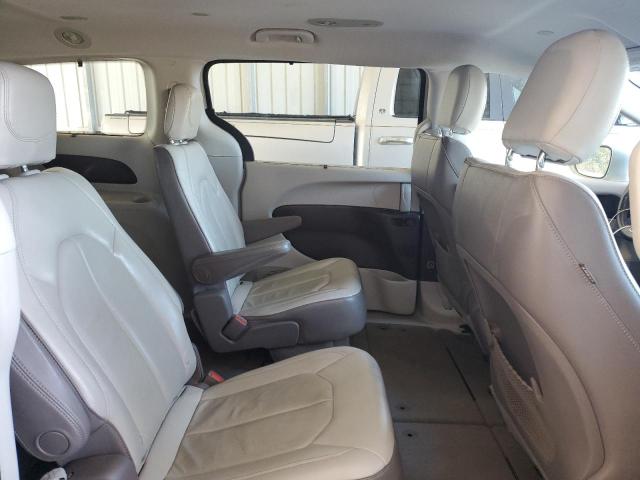 2C4RC1BG8HR688247 - 2017 CHRYSLER PACIFICA TOURING L WHITE photo 11