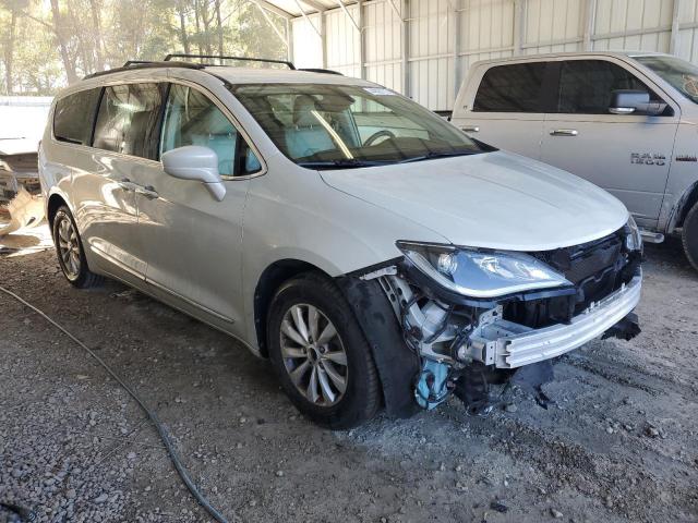 2C4RC1BG8HR688247 - 2017 CHRYSLER PACIFICA TOURING L WHITE photo 4