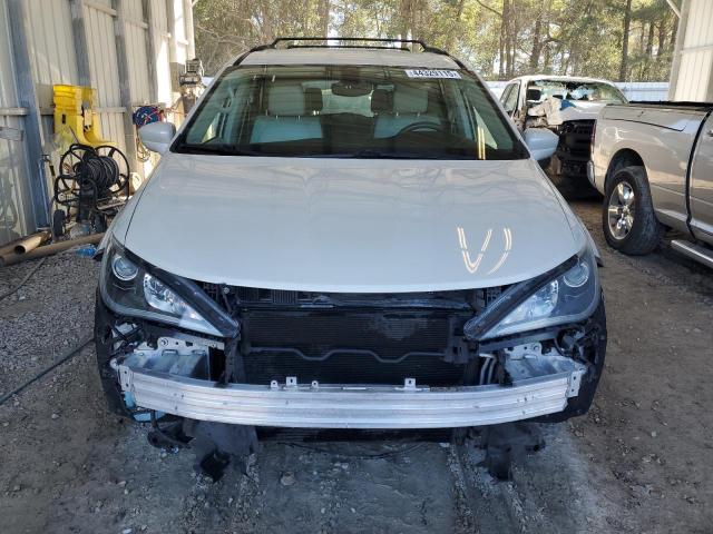 2C4RC1BG8HR688247 - 2017 CHRYSLER PACIFICA TOURING L WHITE photo 5