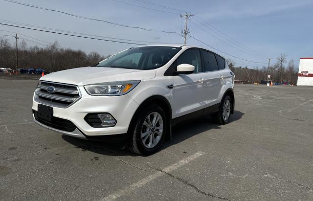 1FMCU9GD5HUB33660 - 2017 FORD ESCAPE SE WHITE photo 2