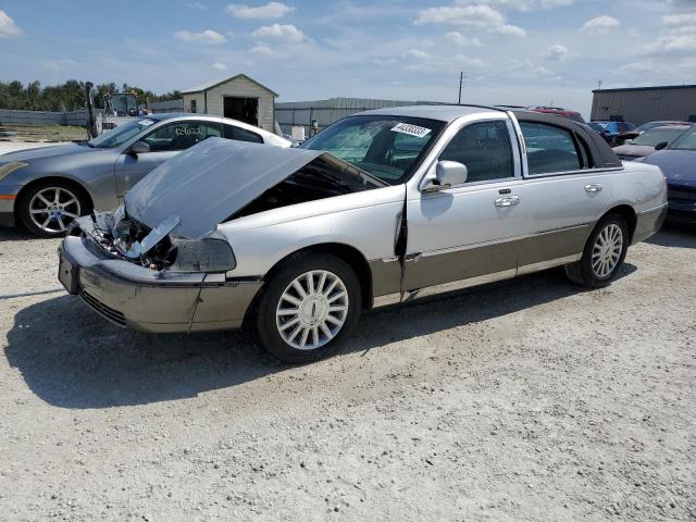 1LNHM81W14Y655733 - 2004 LINCOLN TOWN CAR EXECUTIVE SILVER photo 1