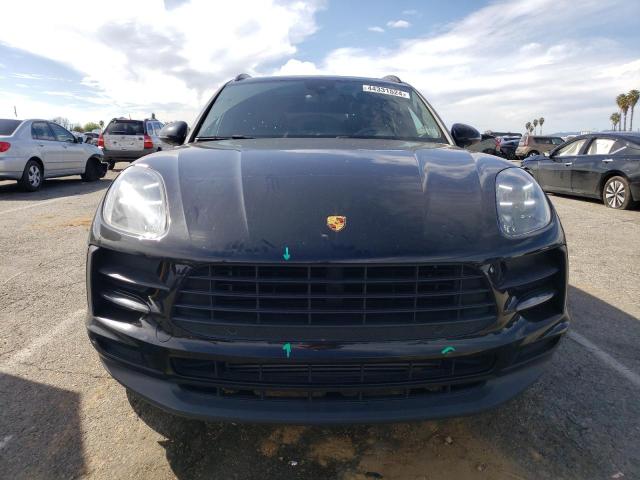 WP1AA2A57LLB11654 - 2020 PORSCHE MACAN BLACK photo 5