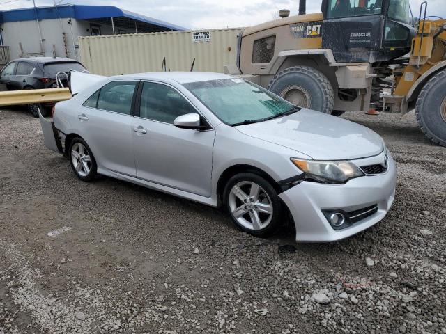 4T1BF1FK0EU357776 - 2014 TOYOTA CAMRY L SILVER photo 4