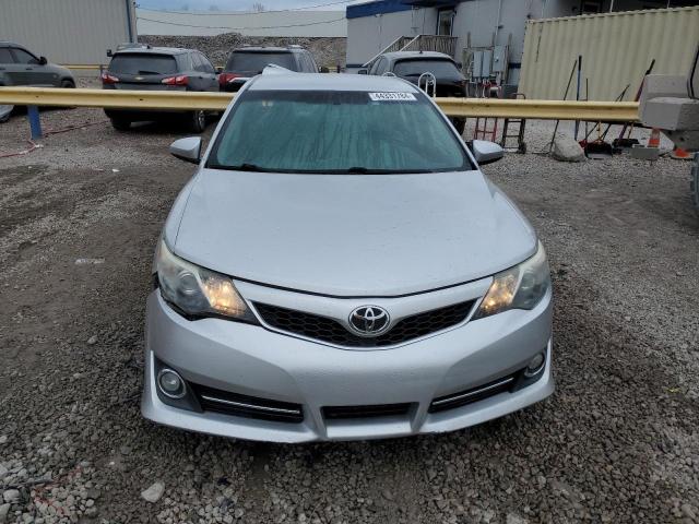 4T1BF1FK0EU357776 - 2014 TOYOTA CAMRY L SILVER photo 5