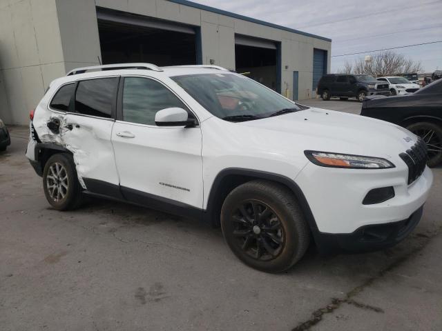 1C4PJLLB6JD511586 - 2018 JEEP CHEROKEE LATITUDE PLUS WHITE photo 4