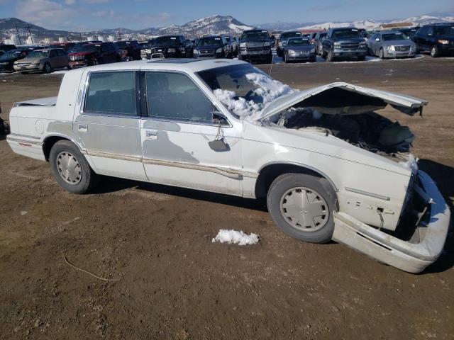 1C3XC66R2ND834385 - 1992 CHRYSLER NEW YORKER C-BODY SALON WHITE photo 4