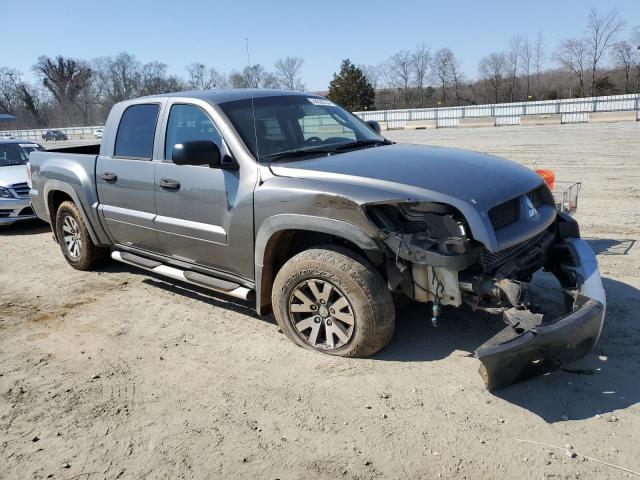 1Z7HT38N56S540778 - 2006 MITSUBISHI RAIDER DUROCROSS GRAY photo 4