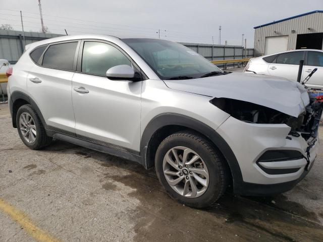 KM8J23A47GU082857 - 2016 HYUNDAI TUCSON SE SILVER photo 4