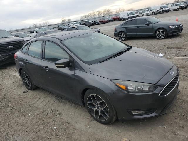 1FADP3H28HL247691 - 2017 FORD FOCUS SEL GRAY photo 4