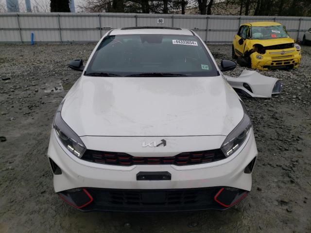 3KPF54AD2PE523641 - 2023 KIA FORTE GT LINE WHITE photo 5