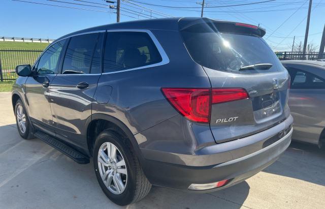 5FNYF5H19JB028524 - 2018 HONDA PILOT LX GRAY photo 3