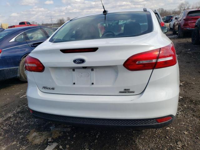 1FADP3F2XFL263617 - 2015 FORD FOCUS SE WHITE photo 6