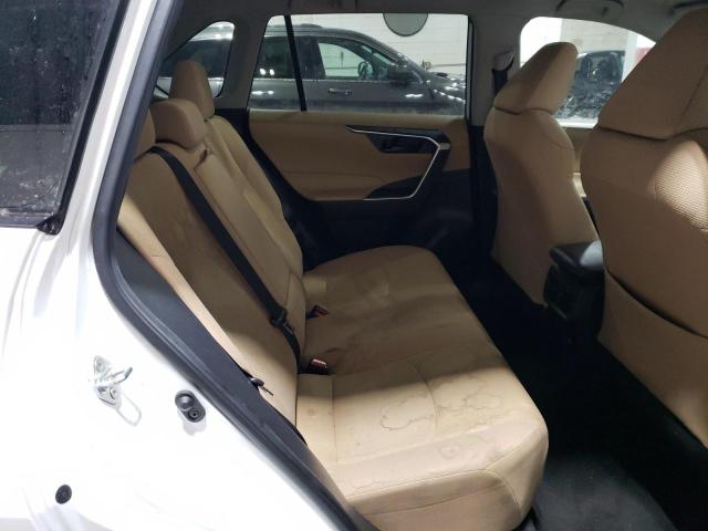 2T3F1RFV6NW262736 - 2022 TOYOTA RAV4 LE WHITE photo 11