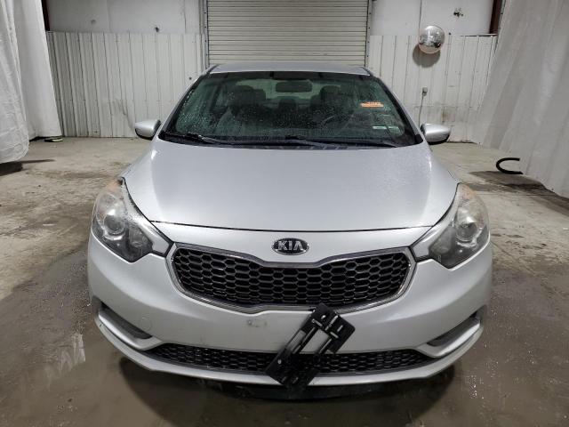 KNAFK4A63F5421184 - 2015 KIA FORTE LX SILVER photo 5