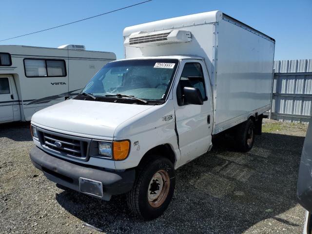 1FDSE35L44HA44309 - 2004 FORD ECONOLINE E350 SUPER DUTY CUTAWAY VAN WHITE photo 1