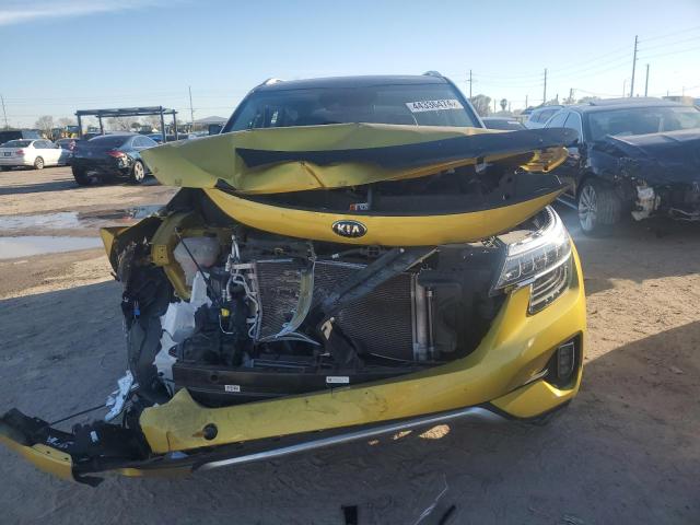 KNDETCA29M7212679 - 2021 KIA SELTOS SX YELLOW photo 5