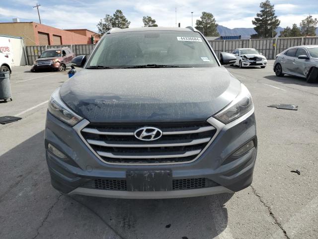 KM8J3CAL8JU805238 - 2018 HYUNDAI TUCSON SPORT GRAY photo 5