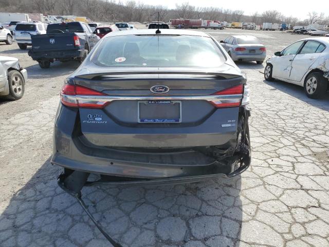 3FA6P0T96HR342702 - 2017 FORD FUSION SE GRAY photo 6