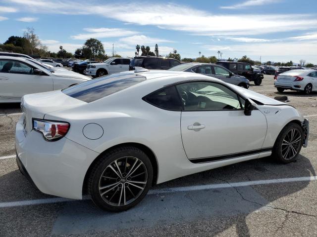 JF1ZNAA11D2717898 - 2013 TOYOTA SCION FR-S WHITE photo 3