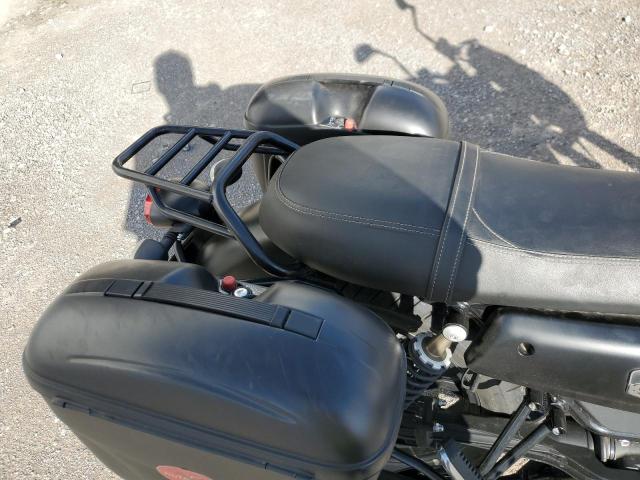 ZGULDU005KM000769 - 2019 MOTO GUZZI V7 STONE BLACK photo 6