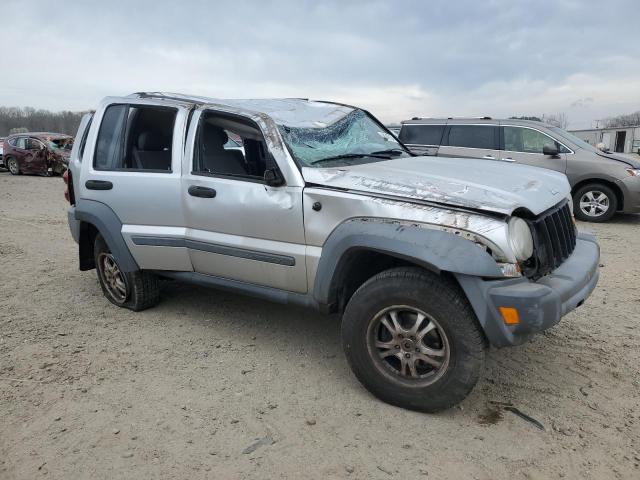 1J4GL48K35W679859 - 2005 JEEP LIBERTY SPORT GRAY photo 4