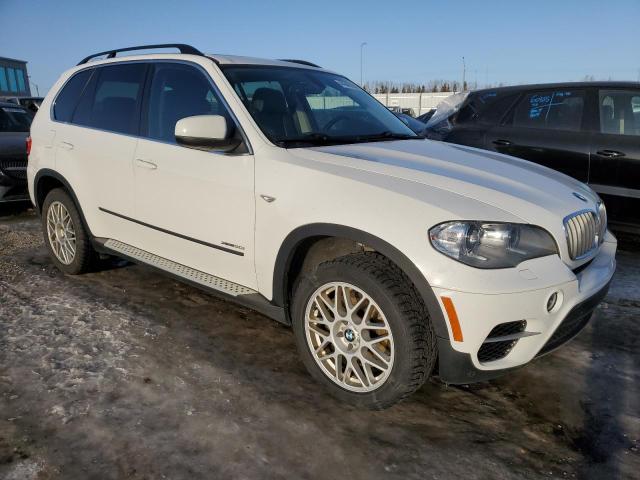 5UXZV8C54CL426290 - 2012 BMW X5 XDRIVE50I WHITE photo 4