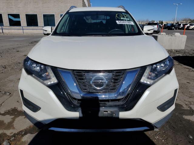 KNMAT2MV7HP608775 - 2017 NISSAN ROGUE S WHITE photo 5