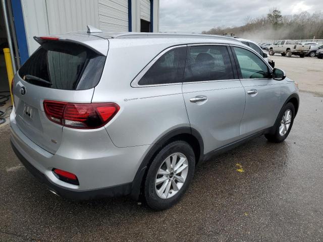 5XYPG4A38KG526917 - 2019 KIA SORENTO L SILVER photo 3