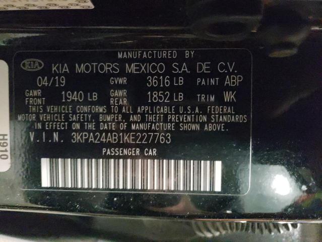 3KPA24AB1KE227763 - 2019 KIA RIO S BLACK photo 12