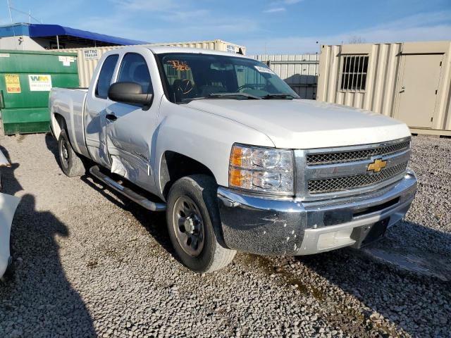 1GCRCREA3CZ275365 - 2012 CHEVROLET SILVERADO C1500  LS WHITE photo 4