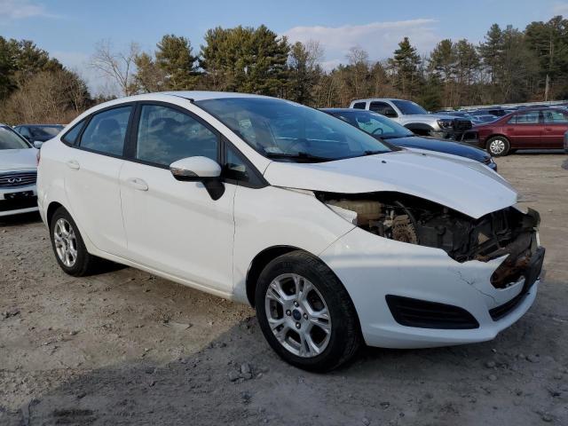 3FADP4BJ5EM185800 - 2014 FORD FIESTA SE WHITE photo 4