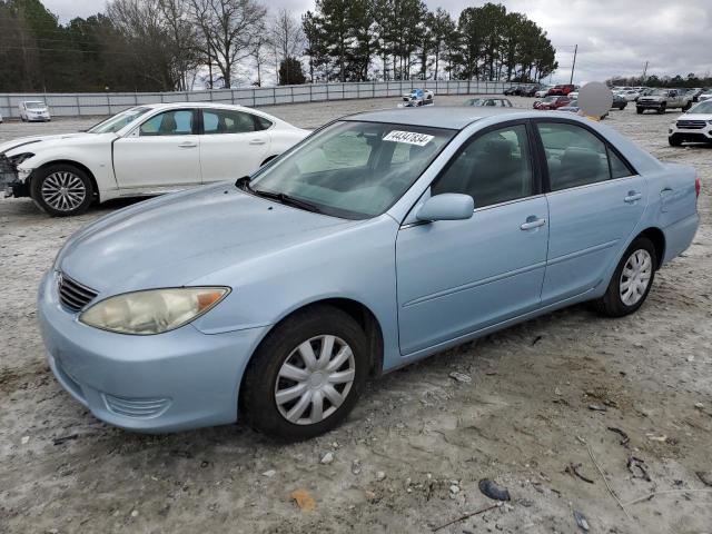 4T1BE32K75U952273 - 2005 TOYOTA CAMRY LE BLUE photo 1