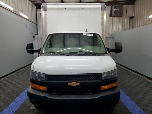 1HA3GTC76MN010538 - 2021 CHEVROLET EXPRESS G3 WHITE photo 5