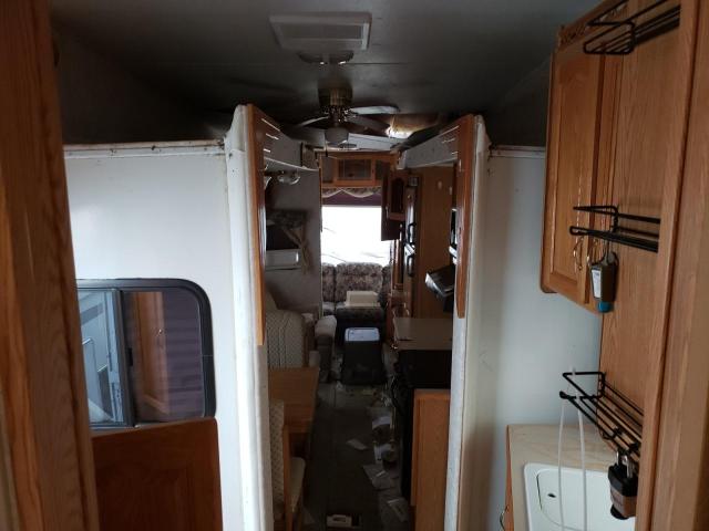 4YDF367224D506520 - 2004 KEYSTONE MONTANA WHITE photo 6