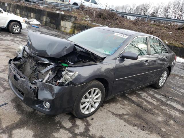 4T1BK3EK2BU125765 - 2011 TOYOTA CAMRY SE GRAY photo 1