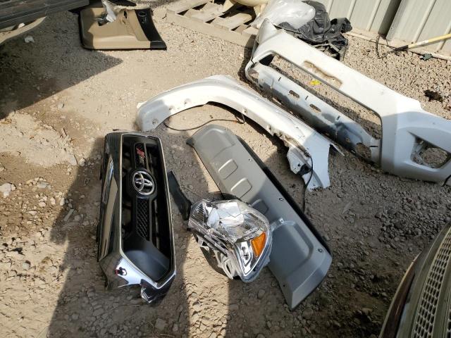 5TFJU4GN3FX081707 - 2015 TOYOTA TACOMA DOUBLE CAB PRERUNNER WHITE photo 12