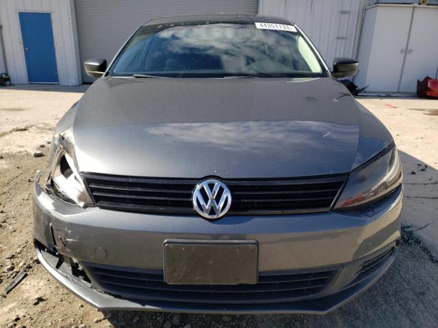 3VW1K7AJ2DM283337 - 2013 VOLKSWAGEN JETTA BASE 灰色 照片 5