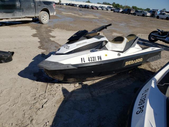 YDV10824C313 - 2013 BOMBARDIER JETSKI TWO TONE photo 2