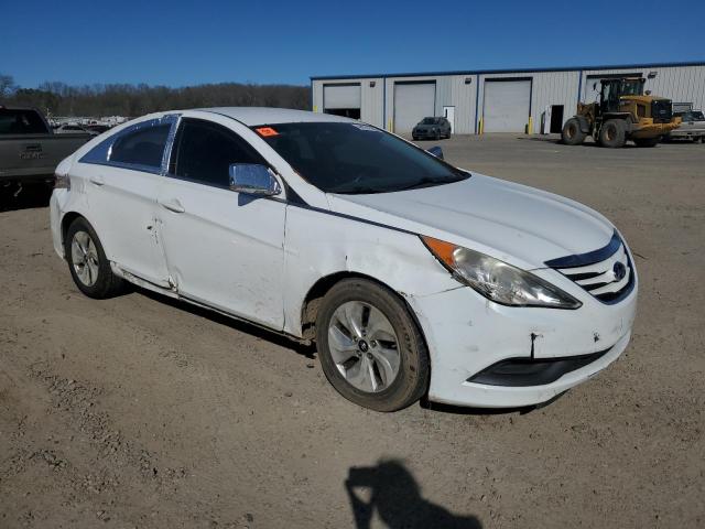 5NPEB4ACXEH821438 - 2014 HYUNDAI SONATA GLS WHITE photo 4