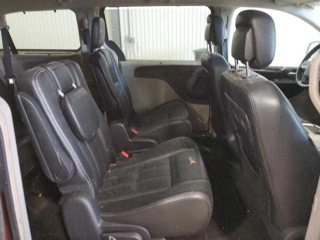 2A4RR8DG7BR704461 - 2011 CHRYSLER TOWN & COU TOURING L RED photo 11