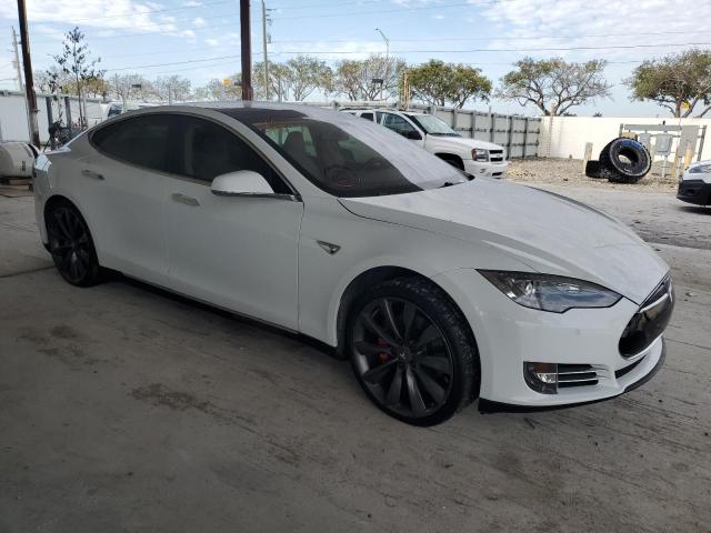 5YJSA1CP0DFP27375 - 2013 TESLA MODEL S WHITE photo 4