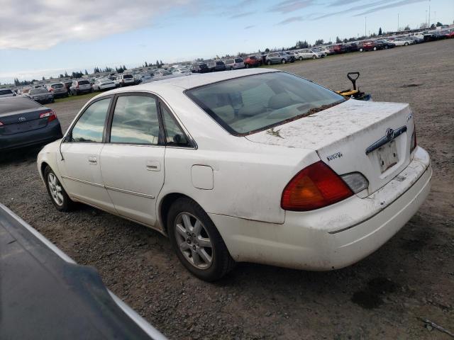 4T1BF28B52U212442 - 2002 TOYOTA AVALON XL WHITE photo 2