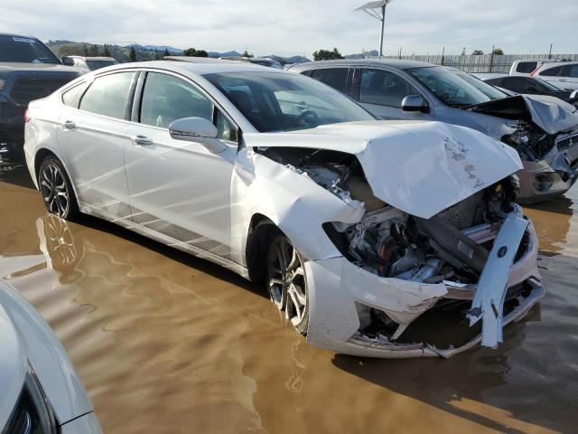 3FA6P0CD2KR254144 - 2019 FORD FUSION SEL WHITE photo 4